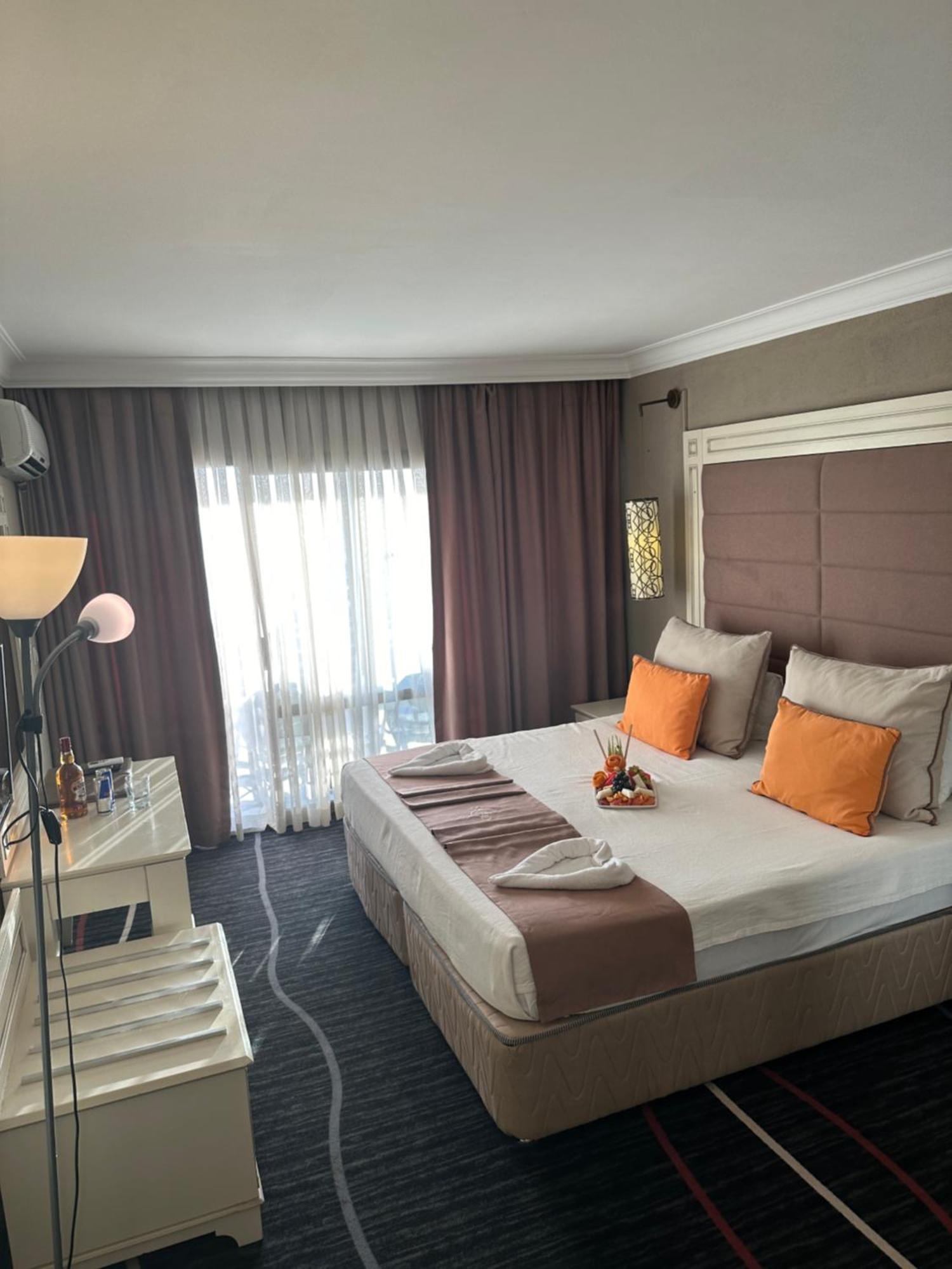 Suhan Seaport Hotel Kusadasi Exterior foto